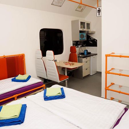 Metro Apartment Prague By Main Train And Bus Station Екстериор снимка